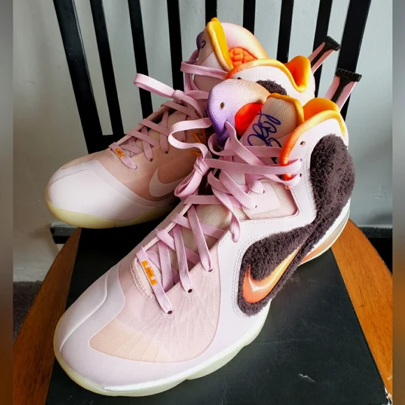 NEW Nike men's 9.5 LeBron 9 IX King of LA sneakers shoes pink furry DJ3908-600 - Picture 8 of 8